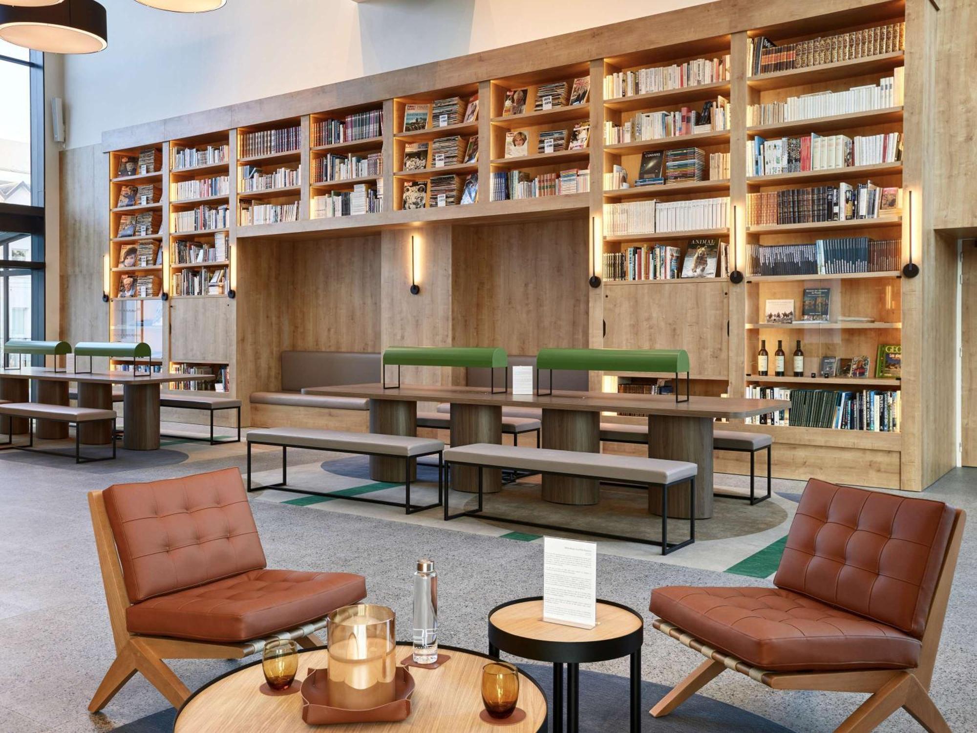 Ibis Styles La Roche-sur-yon Hotel 3*